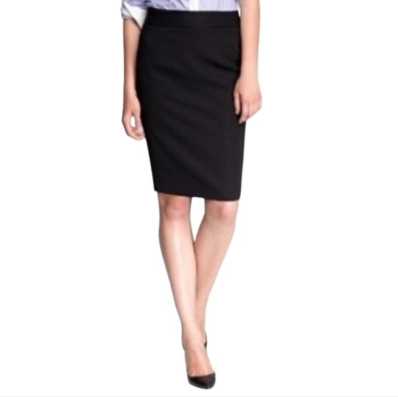 J. Crew | Women's Classic Black Super 120's Wool No. 2 Pencil Skirt (Size 2) - Picture 1 of 11